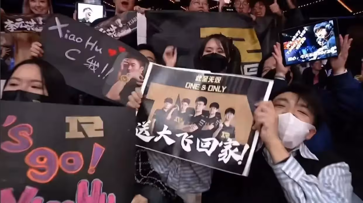 表现优异引爆全场！，Faker意外战胜雄鹿引发球迷热议(s7faker五把加里奥)